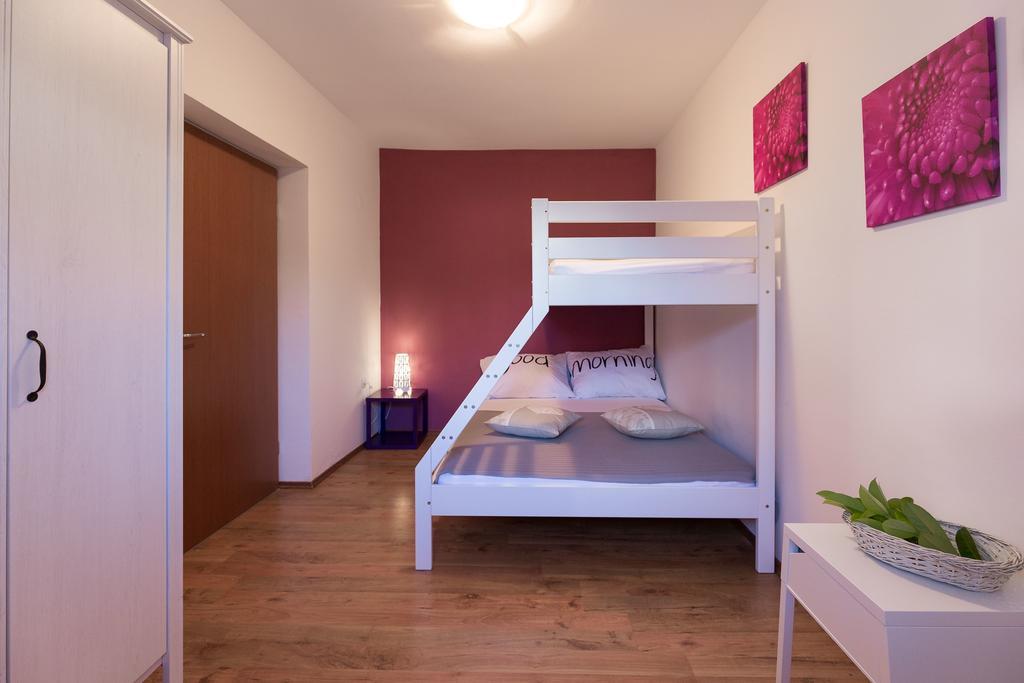 Apartmani Maksan Pakoštane Εξωτερικό φωτογραφία
